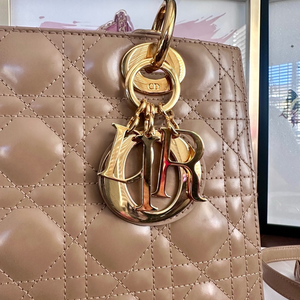 Christian Dior Tan Quilted Leather Handbag - Picture 15 of 17